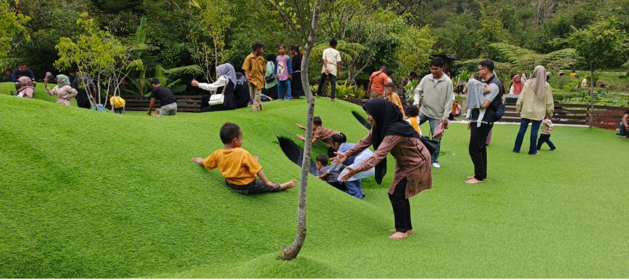 Natural Park Dataran Tinggi Gayo Takengon Diserbu Ribuan Pengunjung