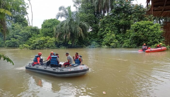 Warga Aceh Timur Terseret Arus Sungai Lepan 