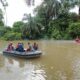Tim SAR saat melakukan korban hanyut di Sungai Lepan Desa Harapan Maju Kecamatan Sei Lepan Kab.Langkat, Selasa(1/4/25).Waspada/ist. 