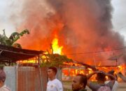 18 Rumah Di Barak Kompi Kodim 0104/Aceh Timur Terbakar