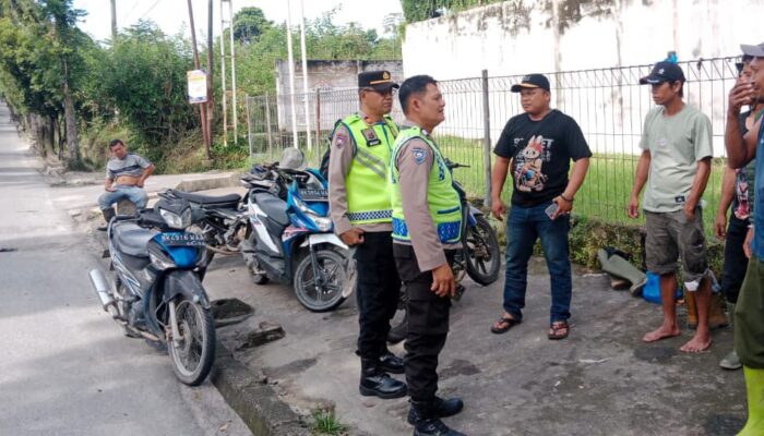 Polisi Sosialisasi Penambal Ban Hindari Gorong-gorong Tersumbat