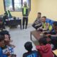 Polres Pematangsiantar melalui Sat Binmas Polres melakukan pembinaan terhadap tujuh remaja yang hendak tawuran dan pembinaan di Mapolres, Jl. Sudirman, Senin (7/4).(Waspada-Ist).