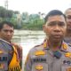 Kapolres Tebingtinggi, AKBP Simon Paulus Sinulingga saat menjelaskan kepada wartawan kronologis anggota Polri yang hanyut di Sungai Padang. Waspada/Kristian Brahmana