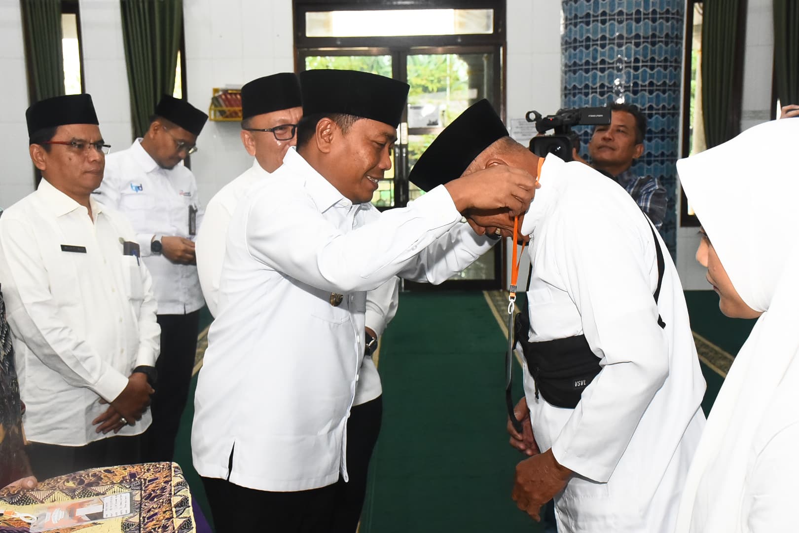 Wabup Deliserdang Lepas 126 Peserta Manasik Haji Nasabah PT Bank Sumut Cabang Lubukpakam