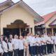 Usai menyampaikan pidatonya, Bupati Salim Fakhry foto bersama. Waspada/Seh Muhammad Amin