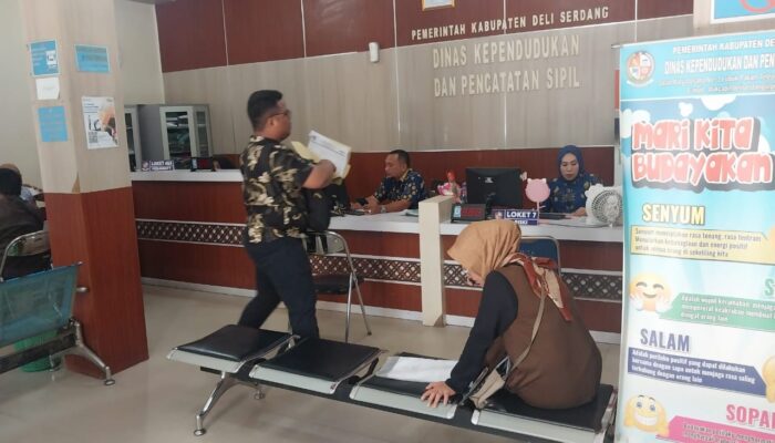 CTM Diterapkan, Calo Di Dinas Dukcapil Deliserdang Terlihat Sepi