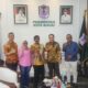 Wali Kota Binjai Amir Hamzah foto bersama Pemred, Redpel, dan Kabiro Waspada.id Binjai-Langkat. (Waspada/Raihan)