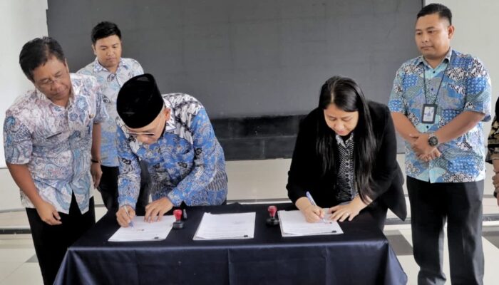 Bupati Simalungun-Rektor Unefa Teken MoU