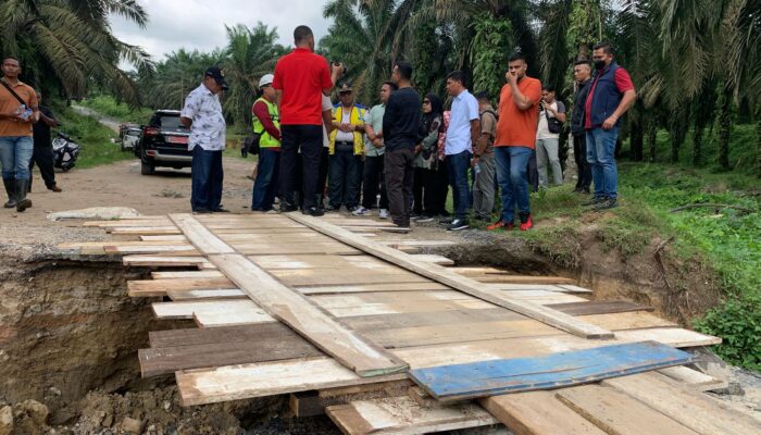PT. SKU Akan Rehab Gorong-gorong Ambruk Di Normark, Bupati Labusel Apresiasi