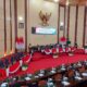 Hujan Instrupsi Di Paripurna Keputusan Rancangan Peraturan Tatib