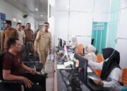 Bupati Safar: Layani Pasien Dahulu, Administrasi Menyusul