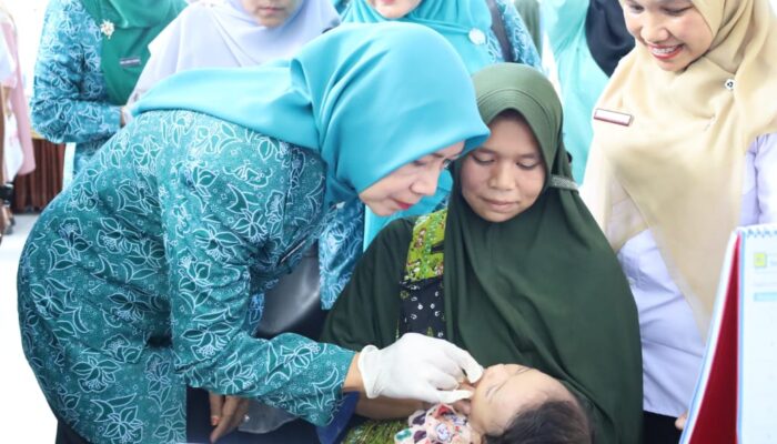 Ketua TP PKK  Madina Tekankan Pentingnya Jaga Kebersihan