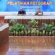 Wakapolres Kompol Henrik Situmorang (tengah depan) mewakili Kapolres AKBP Sah Udur Togi Marito memimpin pelatihan fotografi Kehumasan guna meningkatkan kemampuan dan keterampilan dalam membuat laporan khususnya fotografi di aula Widya Satya Brata Mapolres, Jl. Sudirman, Rabu (16/4).(Waspada-Ist).