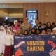 Kapolres Langkat, AKBP David Triyo Prasojo, SH, SIK, MSi., mengajak anak yatim di Kelurahan Banyumas nonton bareng di Bioskop BSM XXI Kota Binjai, Kamis (17/04/2025).Waspada/ist. 