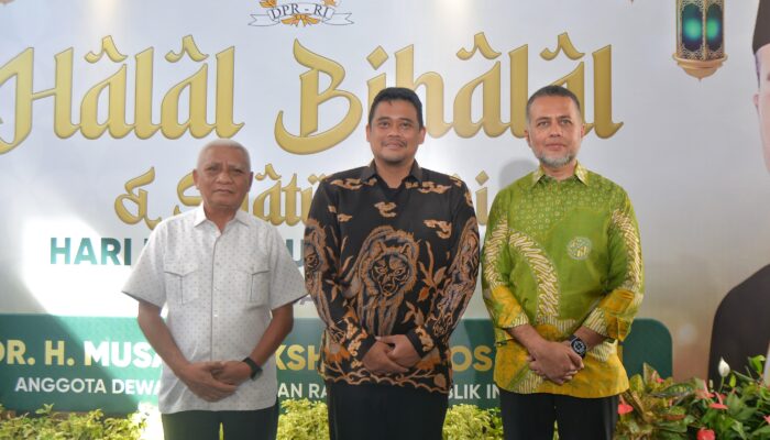 Ribuan Masyarakat Hadiri Halalbihalal Di Kediaman Ijeck