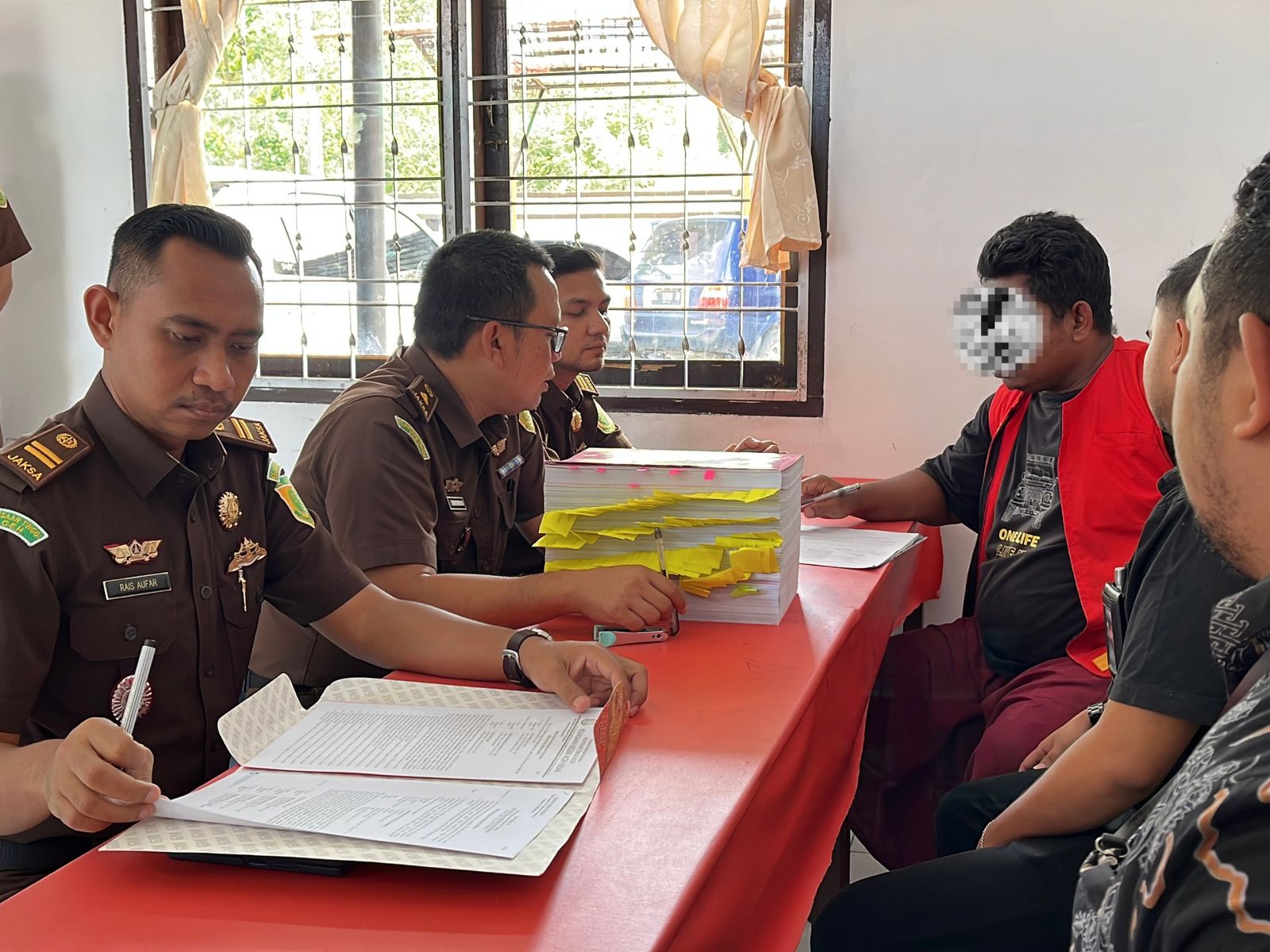 Tersangka Korupsi Dana SPP PNPM Diserahkan Ke Kejari Aceh Besar, Negara Rugi Rp1,6 Miliar