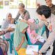 Kapolres Pematangsiantar AKBP Sah Udur Togi Marito Sitinjak bersama Kompol Sandra Siska berbagi kasih ke PA YIC Pematangsiantar-Simalungun, Jl. Asahan, Km 3,5 Marihat Baris, Kec. Siantar, Kab. Simalungun, Senin (21/4) pukul 13:00 serta berkesempatan pose bersama pengasuh dan anak-anak PA YIC.(Waspada-Ist).