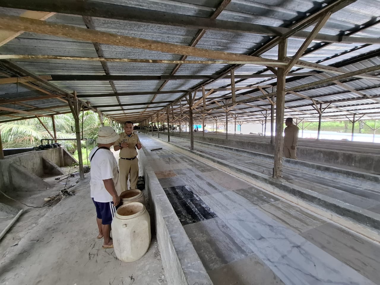 Diduga Buang Limbah Ke Sungai, Dinas Perkim Dan LH Batubara Panggil UD MJ