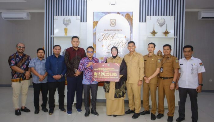 Pemko Banda Aceh Terima Pengembalian Sisa Dana Hibah Pilkada Rp2,2 M Dari KIP