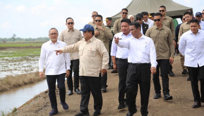Presiden Prabowo Dan Mentan Amran Pimpin Tanam Padi Serentak Di 14 Provinsi