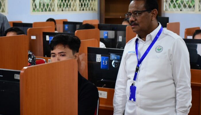 25 Ribu Lebih PesertaBersaing Masuk Unimed Rektor: Kouta 5.862 Mahasiswa