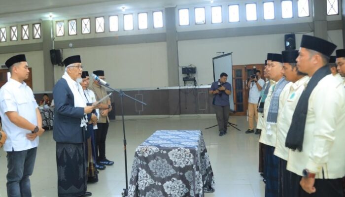 Maratua Simanjuntak Lantik Pengurus MUI Labura 2024-2029