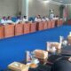 DPRK melakukan rapat dengar pendapat tentang eksploitasi PT AJB dan PT Mifa Bersaudara di Ruang Banggar DPRK Nagan Raya, Selasa (23/4). Waspada/Muji Burrahman