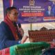 ANGGOTA DPR-RI, Drs. Sabam Sinaga, MM saat menyerap aspirasi masyarakat Humbahas yang dipusatkan di Desa Siharjulu, Kec. Lintongnihuta. Waspada/Andi Siregar