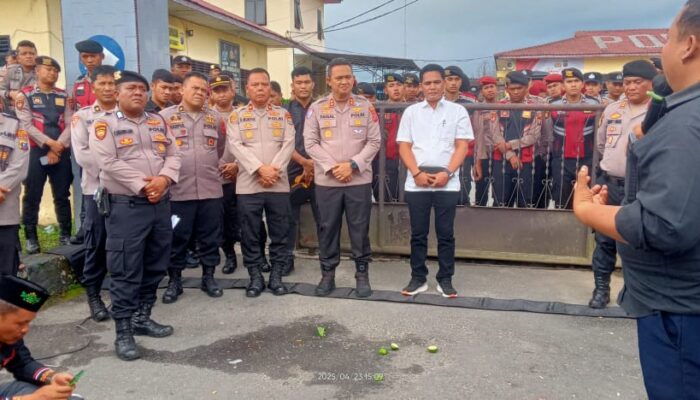 Aliansi Suku Pakpak Silima Suak Demo Jilid 2 Di Kantor DPRD Dan Polres Dairi