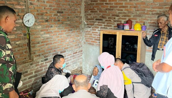 Kapolres Sabang Bersama Tim Medis Gelar Aksi Peduli Kesehatan