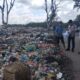 Wakil Wali Kota Binjai Hasanul Jihadi (tengah), tinjau TPA di Jalan Bangau, Lingkungan IX, Kecamatan Binjai Timur. (Waspada/Ria Hamdani)