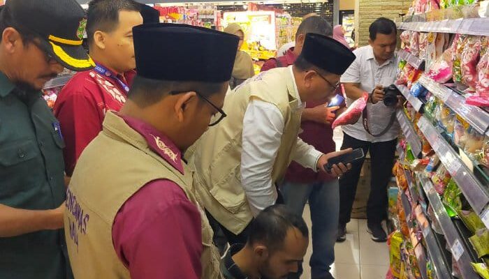 MPU Aceh Bersama Tim Terpadu Sidak Makanan Mengandung Unsur Babi