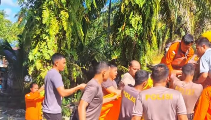 Hari Keempat Pencarian Mobil Avanza Hanyut Ditemukan Satu Korban