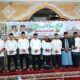 Bupati H Safriadi bersama Wakil Bupati, Sekda Edy Widodo, Ketua MAA Zakirun Pohan, perwakilan Dinas Syariat Islam, saat akan membuka lomba adzan, di Masjid Nurul Makmur Singkil, Jumat kemarin. WASPADA/ist