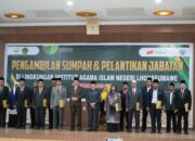 Usai Lantik 14 Pejabat Baru, Prof Danial: Bekerjalah Dengan Hati Bahagia