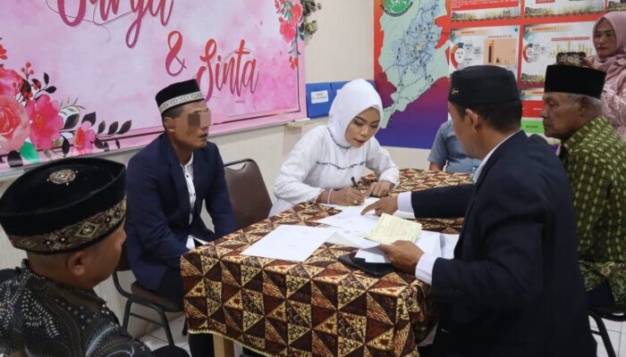 Tahanan Narkoba Nikah Di Polres P.Sianțar