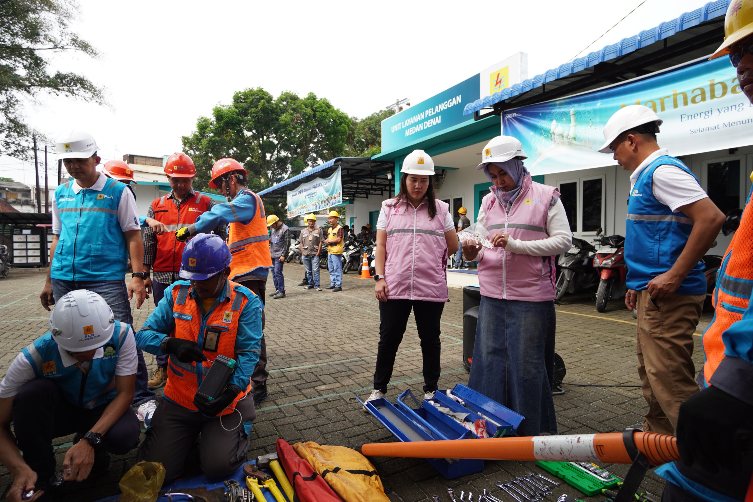 Sosok Kartini PLN Dari Medan Denai: Tri Rahayu, Srikandi Tangguh Penerang Negeri