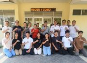 Acara Pamitan SMAN 1 Gomo Nisel, Bentuk Ucapan Terima Kasih Kepada Guru