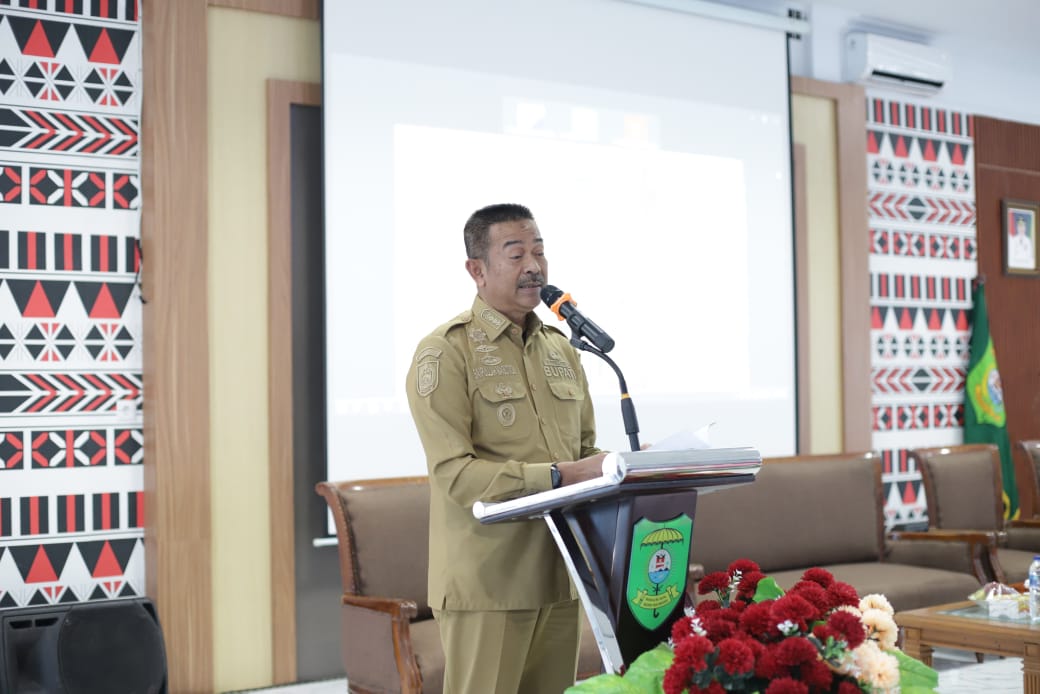 Bupati Madina, H. Saipullah Nasution saat membuka acara Musrenbang. (Waspada/ist)