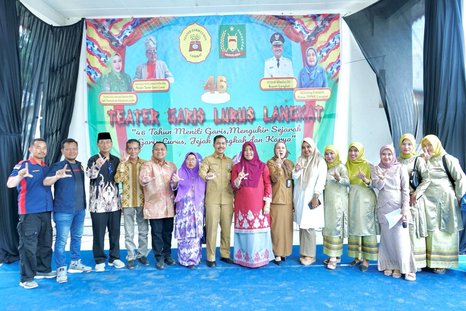 KETUA TP-PKK Langkat Hj Endang Kurniasih hadiri acara pagelaran seni budaya. Waspada/Ist