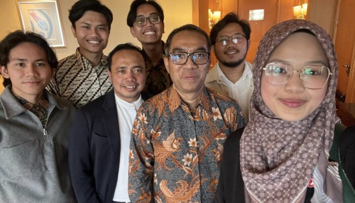 Kunjungi Mahasiswa Indonesia di Luar Negeri, Ini Pesan Mendiktisaintek Brian Yuliarto