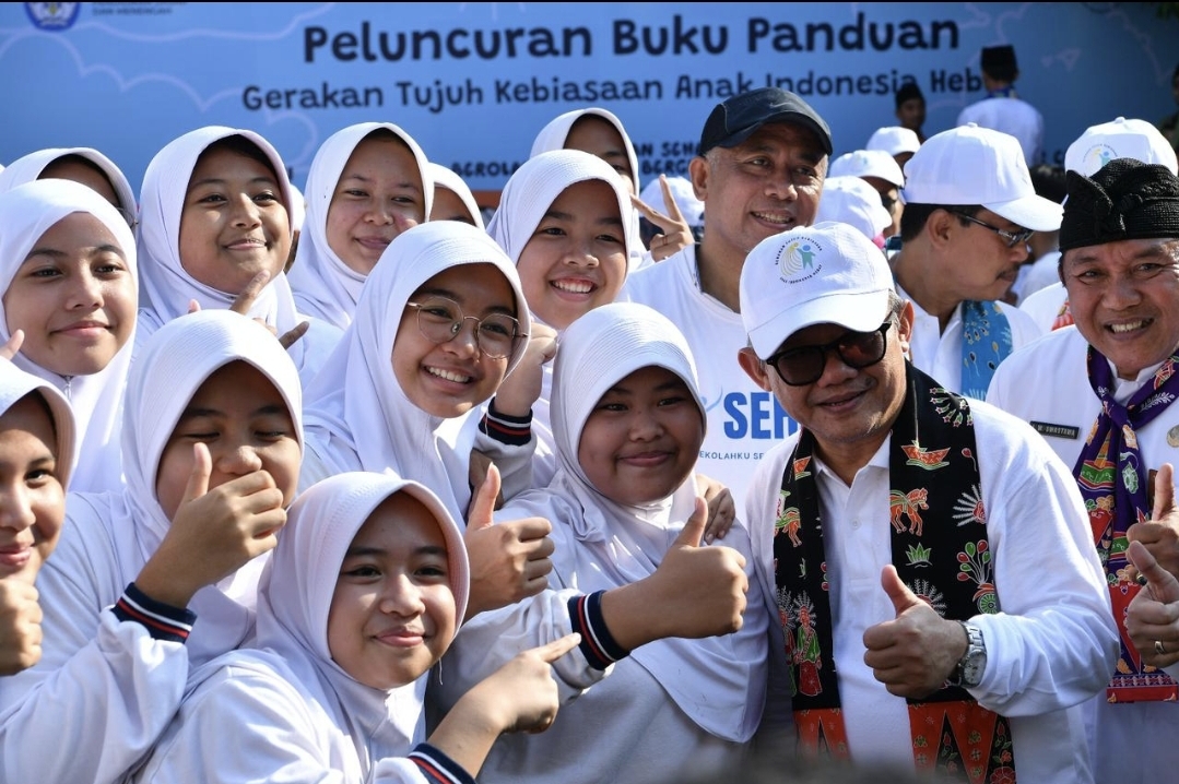 Luncurkan Buku Panduan Gerakan 7 Kebiasaan Anak Indonesia Hebat, Mendikdasmen Abdul Mu'ti: Wujudkan Generasi Berkarakter Menuju Indonesia Emas 2045