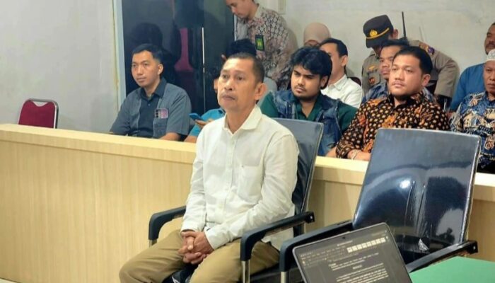 Gunakan Surat Palsu, Ucok Ibon Divonis 1 Tahun 6 Bulan Penjara