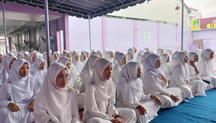 Siswa SMP IT Hikmatul Fadhillah Kelas 9 Khataman Alqur’an