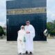 Calhaj Maha Nurdin Amin, SE.Msi.Ak.CA dan suami yang berangkat haji tahun 2025. Waspada/ist