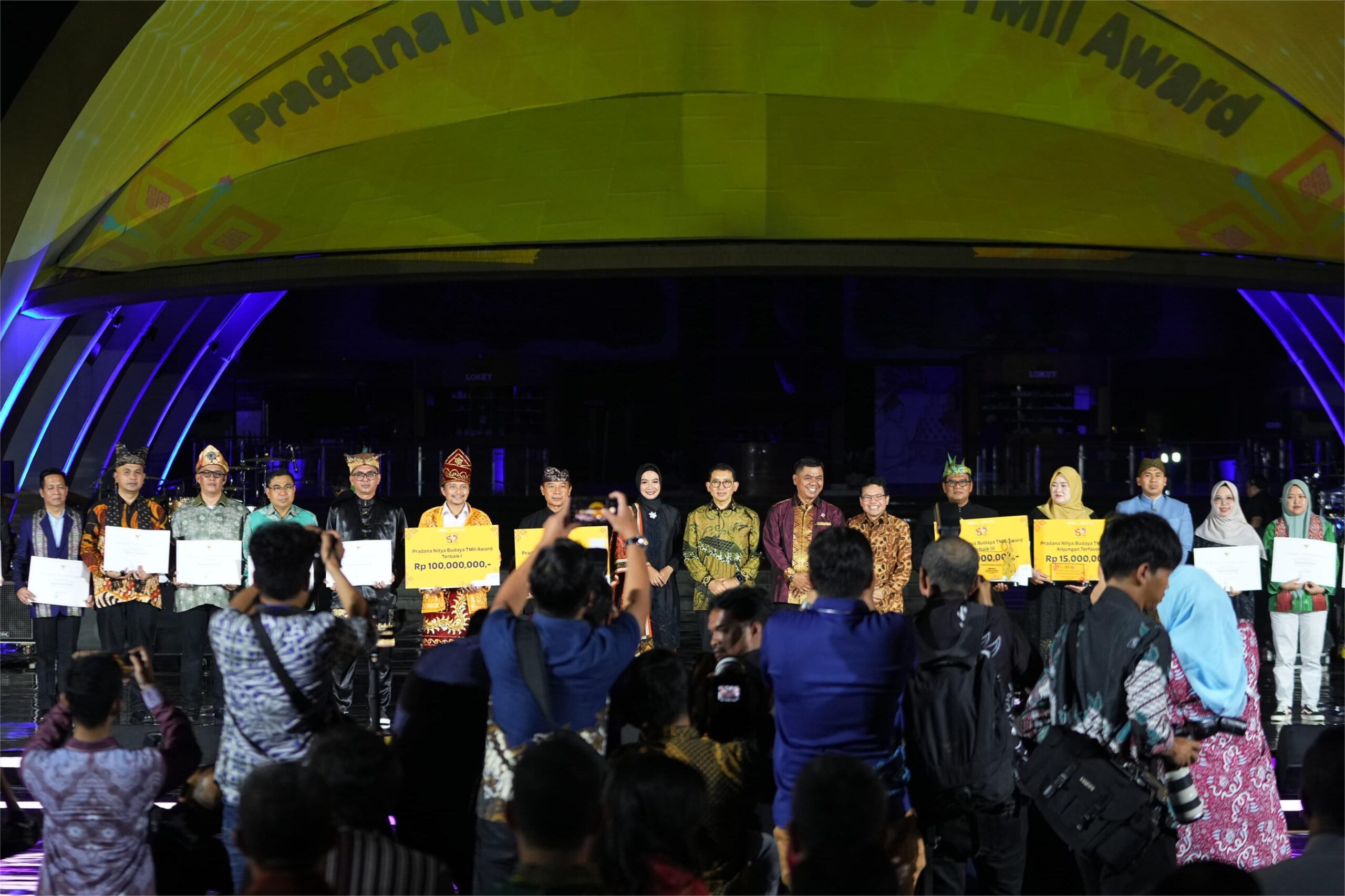 Anjungan Sumut "Lewat", Bali Terbaik dan Kaltim Terfavorit Anugerah Pradana Nitya Budaya TMII Award 2025