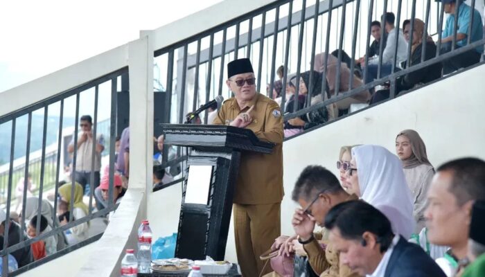 Bupati Tagore Abubakar Buka Kejuaraan Pacuan Kuda