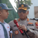 KAPOLRESTABES Medan, Kombes Pol Gidion Arif Setyawan, berbincang dengan sejumlah siswa saat menggelar Police go to School di SMAN 3 Medan, Jl. Budi Kemasyarakat, Medan Barat, Senin (28/4). Waspada/ist
