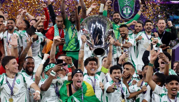 Firmino Senang Cetak Sejarah Al Ahli Firmino Senang Cetak Sejarah Al Ahli