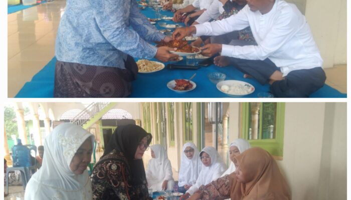 13 Calhaj Lingkungan VI Pasar Sibuhuan Ditepung Tawar Di Masjid An Nur